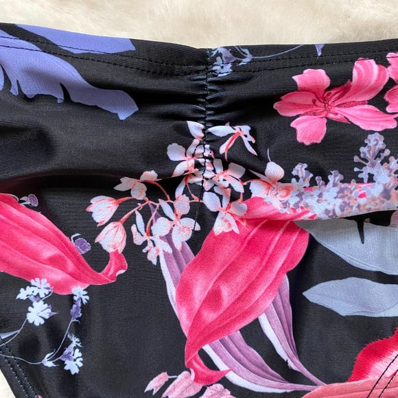 3/$25 NWT Liquid String Bikini Bottom - Picture 5 of 6